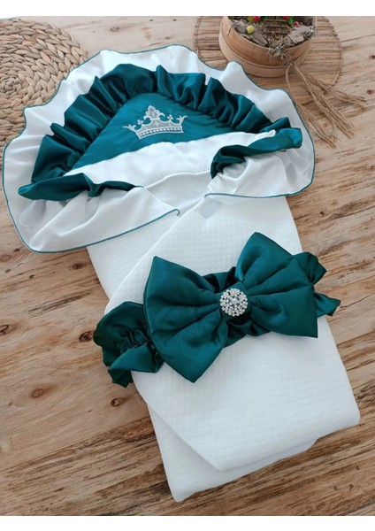 Yenidoğan Mehtap Lüks Kelebek Taç Nakışlı Bebek Battaniyesi Kundak Zümrüt Yeşili fiyatları
