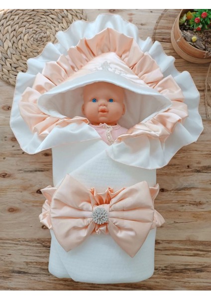 Yenidoğan Mehtap Lüks Kelebek Taç Nakışlı Bebek Battaniyesi Kundak Pudra fiyatları