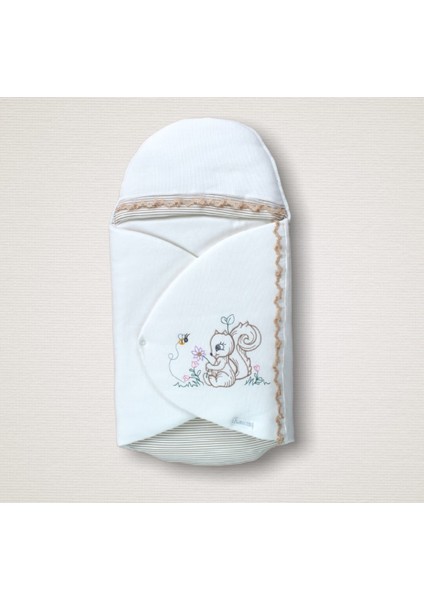 Yenidoğan Minik Sincap Nakışlı Kundak Kız Bebek Battaniyesi
