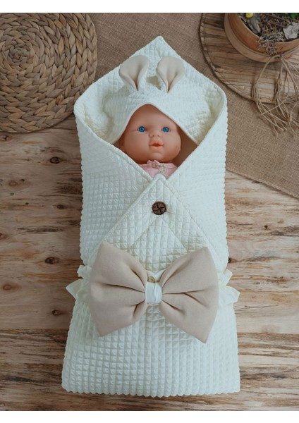 Yenidoğan Kulaklı Şapkalı Düğme Detaylı Fiyonklu Bebek Battaniyesi Kundak fiyatları