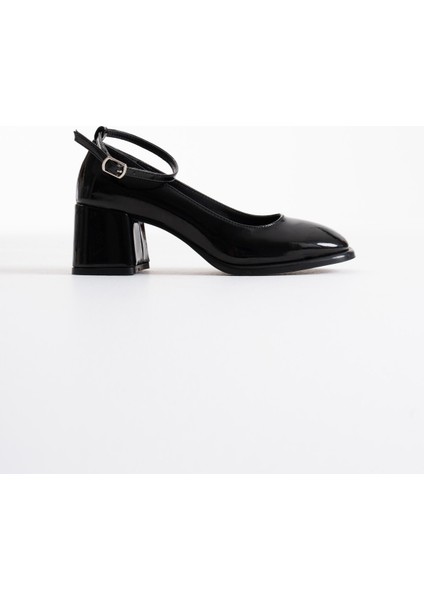 Sansa Siyah Rugan Kadın Topuklu Ayakkabı