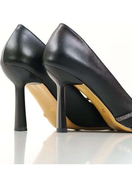 Sonya Siyah Taşlı Kadın Ayakkabı