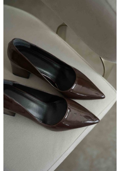 Valeria Acı Kahve Rugan Kadın Topuklu Ayakkabı