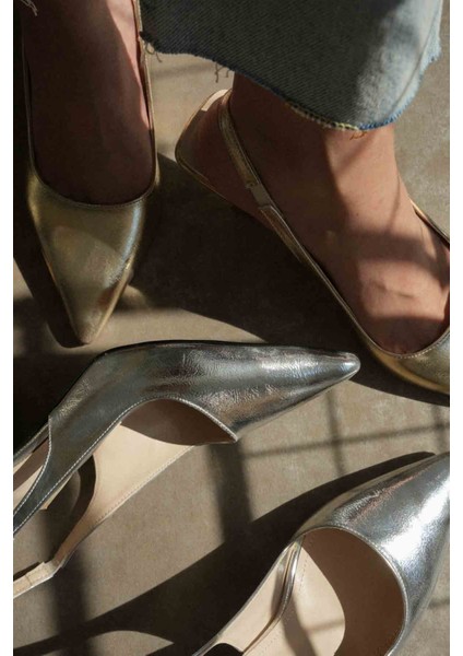 Angelica Kadın Gümüş Kırışık Rugan Topuklu Ayakkabı