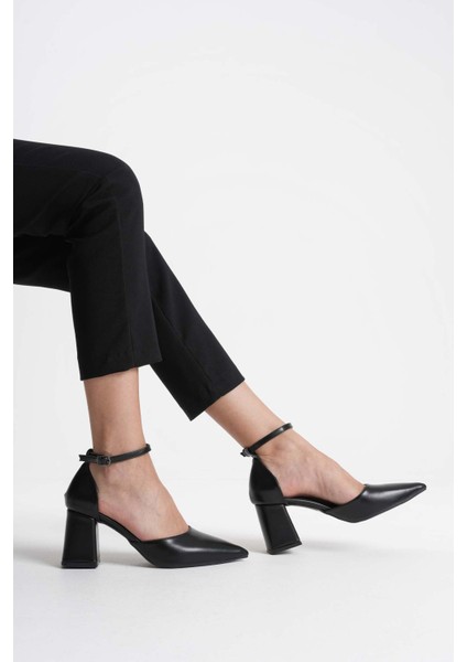 Doren Siyah Cilt Kadın Topuklu Ayakkabı