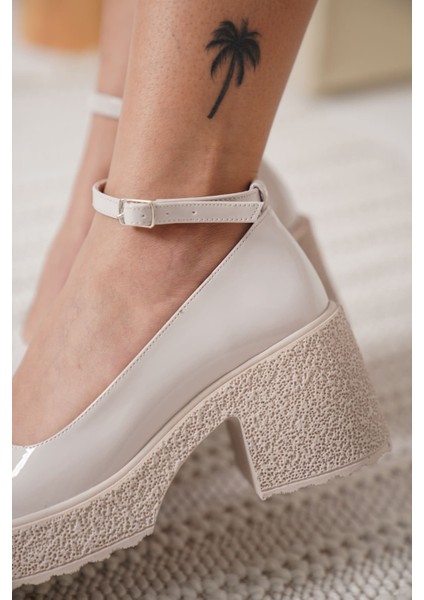 Marla Kadın Bej Rugan Bilekten Baretli Günlük Ayakkabı fiyatları