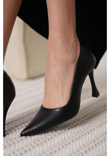 Blade Mat Siyah Kadın Stiletto fırsatları