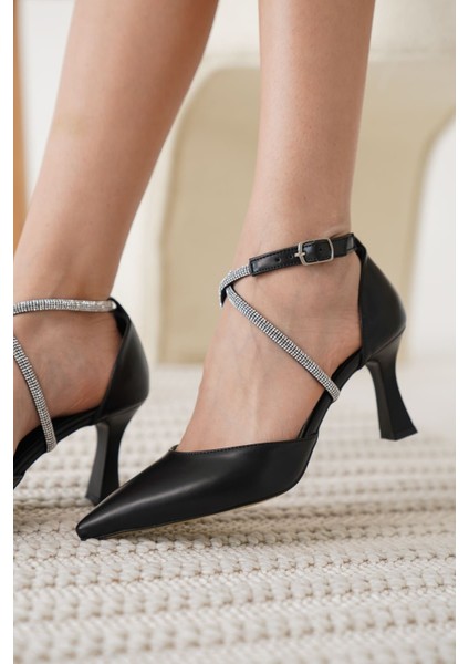 Fiona Taşlı Kadın Siyah Topuklu Ayakkabı