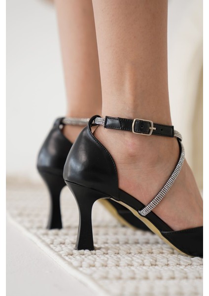 Fiona Taşlı Kadın Siyah Topuklu Ayakkabı