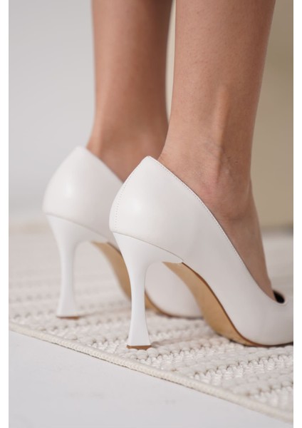 Blade Mat Beyaz Kadın Stiletto