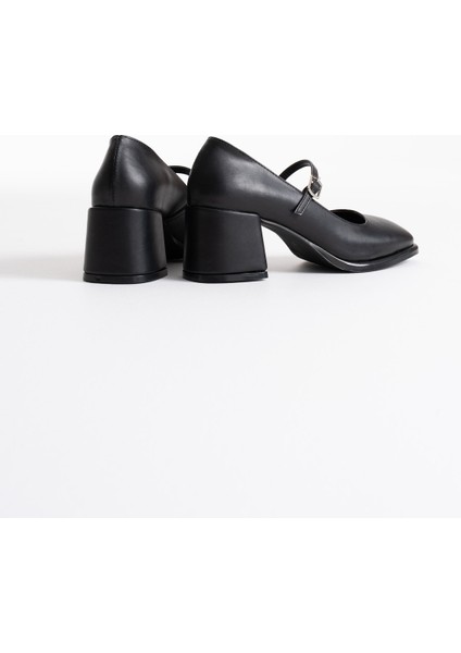Blown Siyah Cilt Kadın Topuklu Ayakkabı