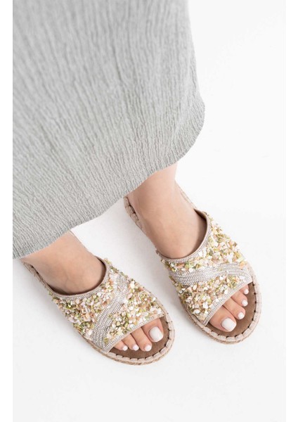 Dennis Kadın Bej Taş Işlemeli Terlik