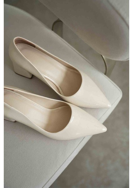 Valeria Bej Rugan Kadın Topuklu Ayakkabı