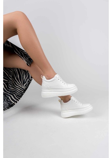 Lauren Kadın Gizli Topuk Mat Beyaz Spor Ayakkabı fırsatları