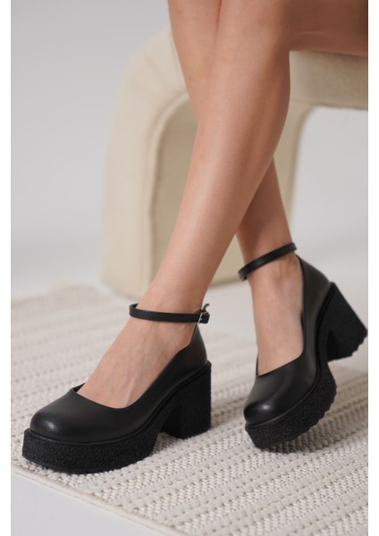Marla Kadın Siyah Bilekten Baretli Günlük Ayakkabı