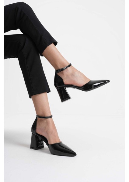 Doren Siyah Rugan Kadın Topuklu Ayakkabı