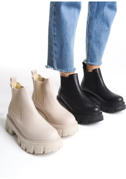 Julia Kadın Siyah Günlük Lastikli Bot