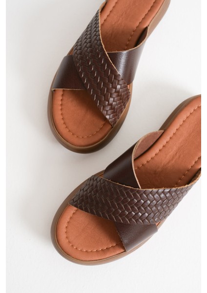 Fayn Acı Kahve Örgü Desenli Hakiki Deri Terlik