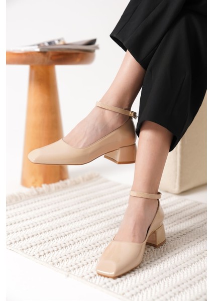 Arilla Bej Rugan Kadın Topuklu Ayakkabı indirimleri