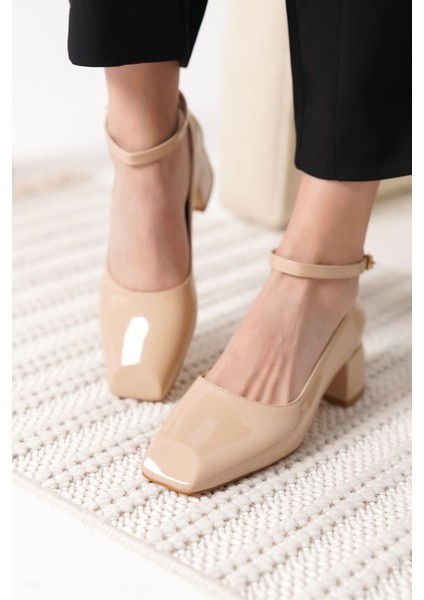 Arilla Bej Rugan Kadın Topuklu Ayakkabı