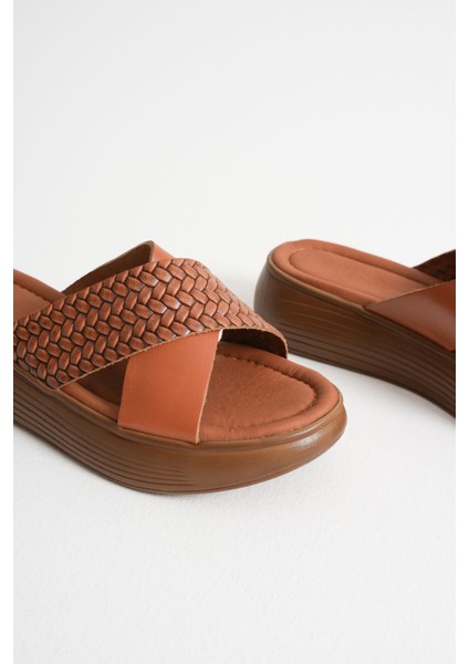 Fayn Taba Örgü Desenli Hakiki Deri Terlik