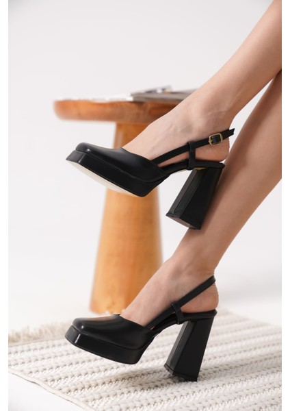 Karmen Siyah Kadın Topuklu Ayakkabı fırsatları