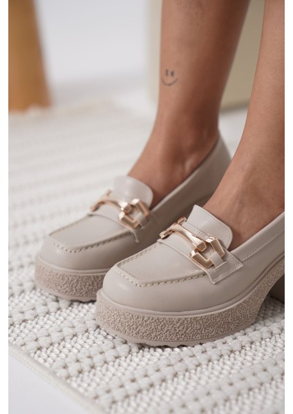 Diana Kadın Bej Günlük Ayakkabı fırsatları