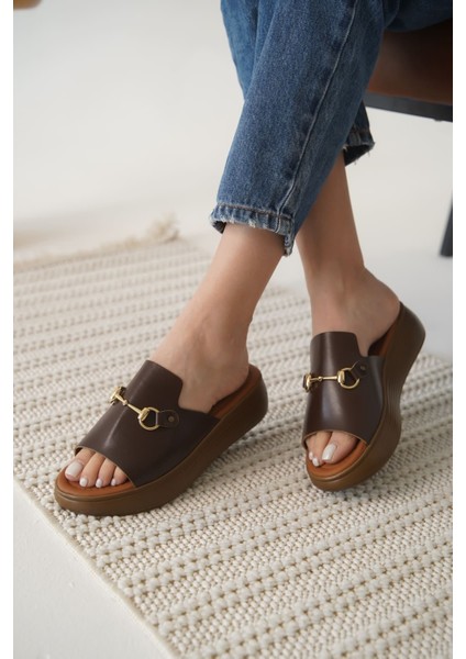 Nelly Acı Kahve Hakiki Deri Terlik