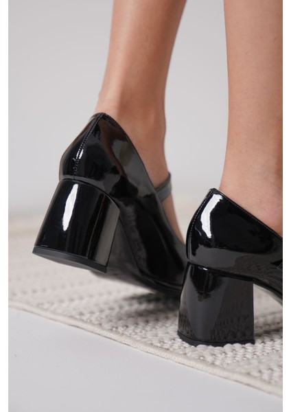 Kelly Siyah Rugan Kadın Topuklu Ayakkabı