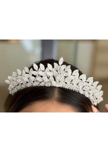 Gümüş Kaplamali Yaprak Tacı modelleri