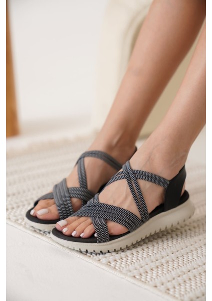 Fame Siyah Kadın Sandalet