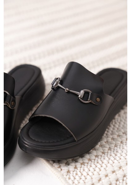 Nelly Siyah Hakiki Deri Terlik fırsatları