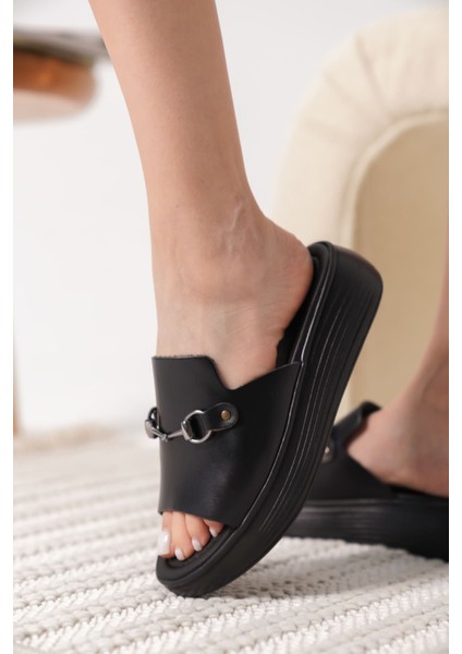 Nelly Siyah Hakiki Deri Terlik