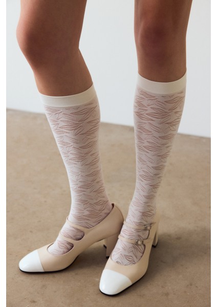 Beyaz Chic Floral Pantolon Çorabı modelleri