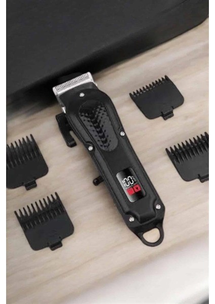 Suya Dayanıklı Tıraş Makinesi Keskin Bıçaklı Dijital Göstergeli Şarjlı - M280B567-N05280 fiyatları