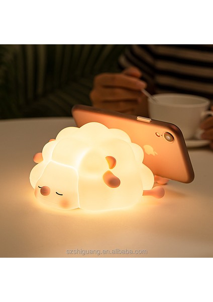 Sevimli Koyun Gece Lambası Dokunmatik Yumuşak Silikon Çocuk Odası LED Lamba USB Şarj Edilebilir fiyatları
