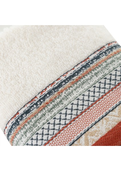 Lısa Krem Püsküllü El Havlusu 30X50 modelleri