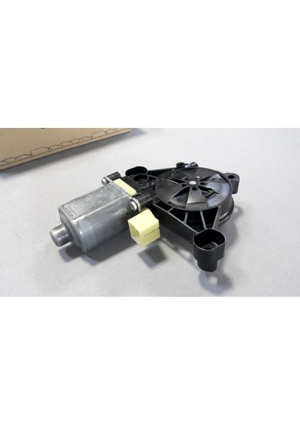 Skoda Octavia 5e 2013-2020 Cam Motoru Ön Sol Orijinal fiyatları