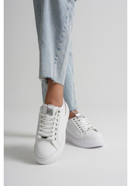 Vega Gümüş Detaylı Beyaz Kadın Spor Ayakkabı modelleri