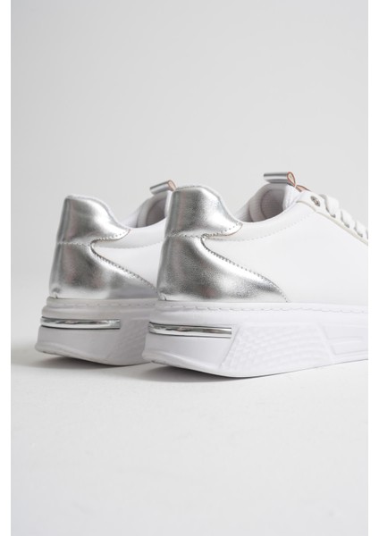 Vega Gümüş Detaylı Beyaz Kadın Spor Ayakkabı