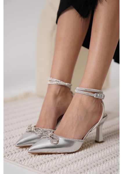 Irina Kadın Gümüş Taşlı Topuklu Ayakkabı