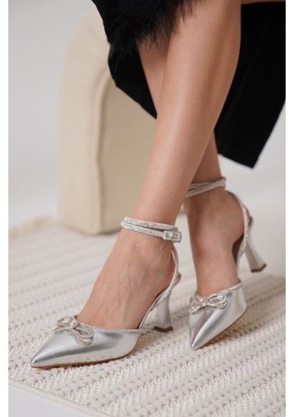 Irina Kadın Gümüş Taşlı Topuklu Ayakkabı