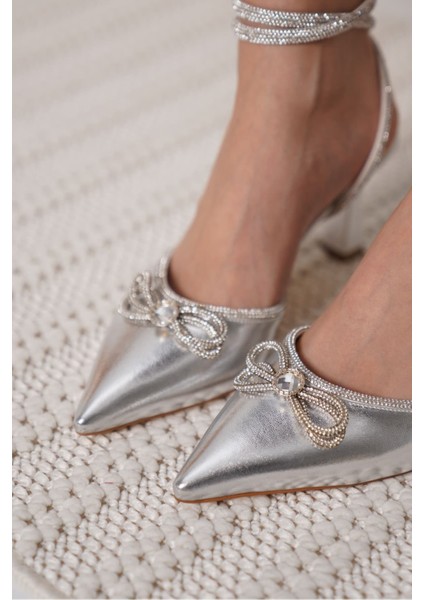 Irina Kadın Gümüş Taşlı Topuklu Ayakkabı