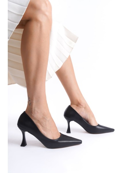 Cordelia Kadın Mat Siyah Stiletto