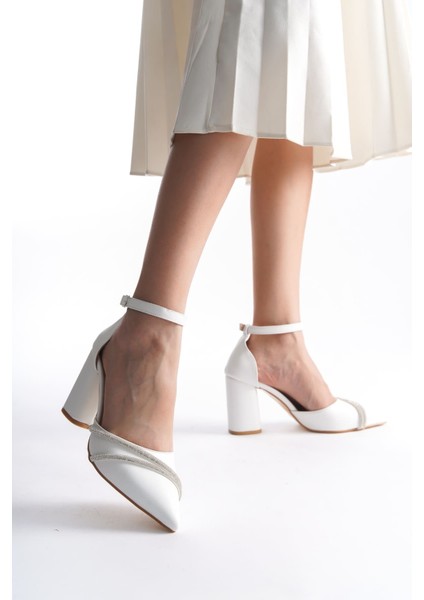 Pery Kadın Beyaz Topuklu Ayakkabı modelleri