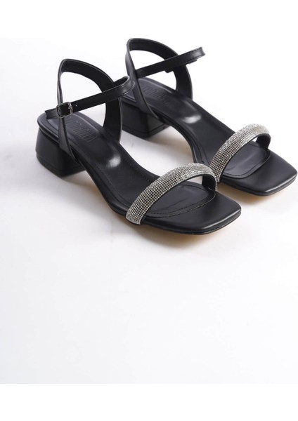 Laura Kalın Topuklu Taşlı Kadın Siyah Sandalet