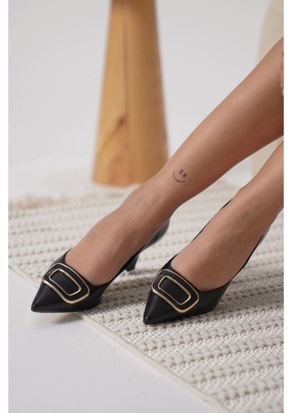 Emery Kadın Siyah Topuklu Ayakkabı fırsatları