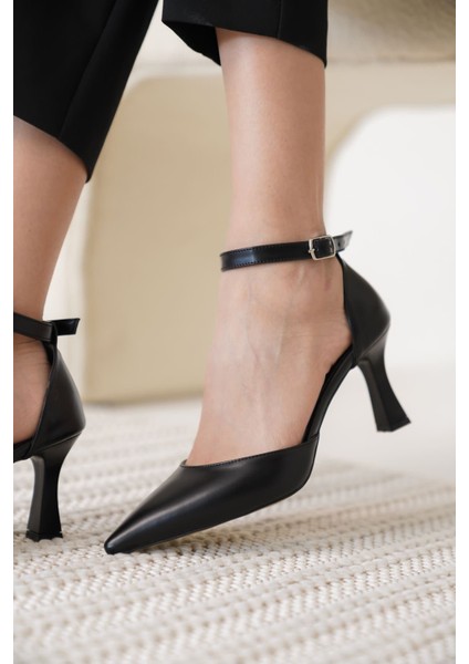 Clara Kadın Siyah Topuklu Ayakkabı indirimleri