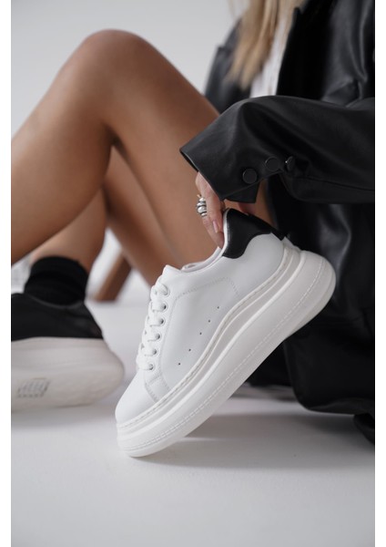 Bella Beyaz Arkası Siyah Kadın Spor Ayakkabı fiyatları