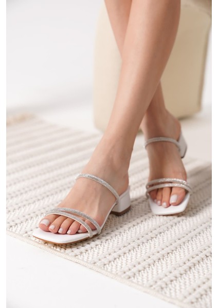 Emma Kadın Kalın Topuklu Beyaz Terlik fırsatları